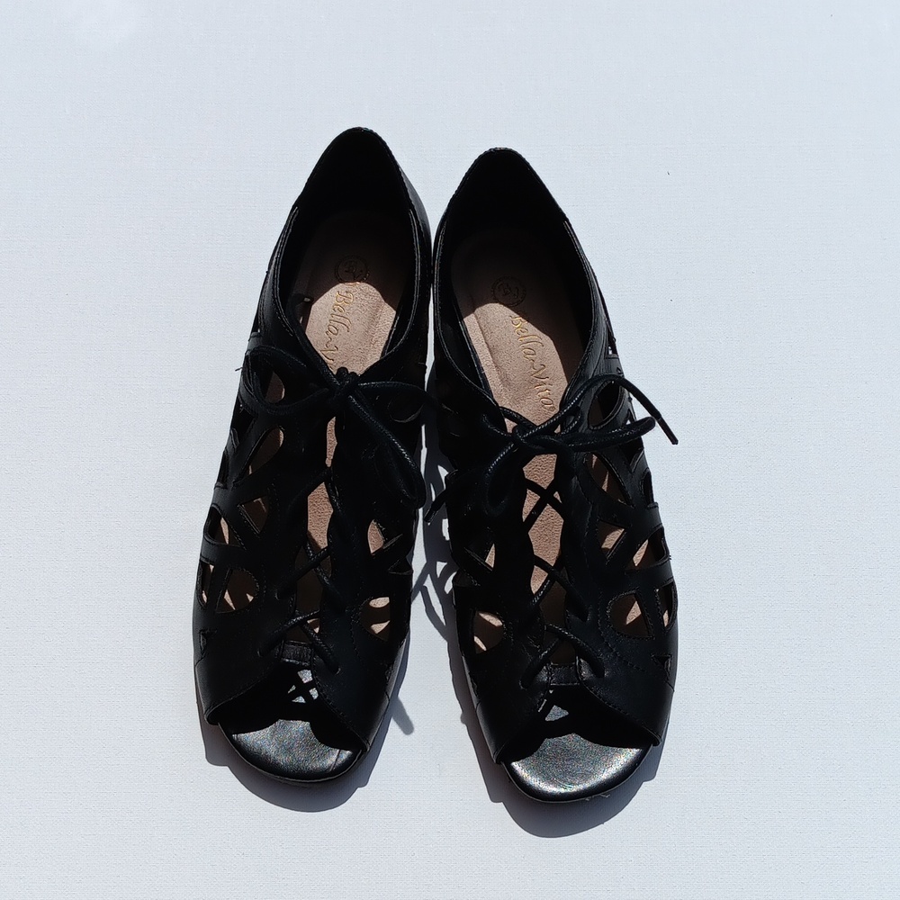 BELLA VITA Women's Black Leather  Pixie Cutout Shoes - 9M